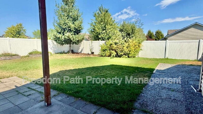 Building Photo - 3783 Pandion Dr