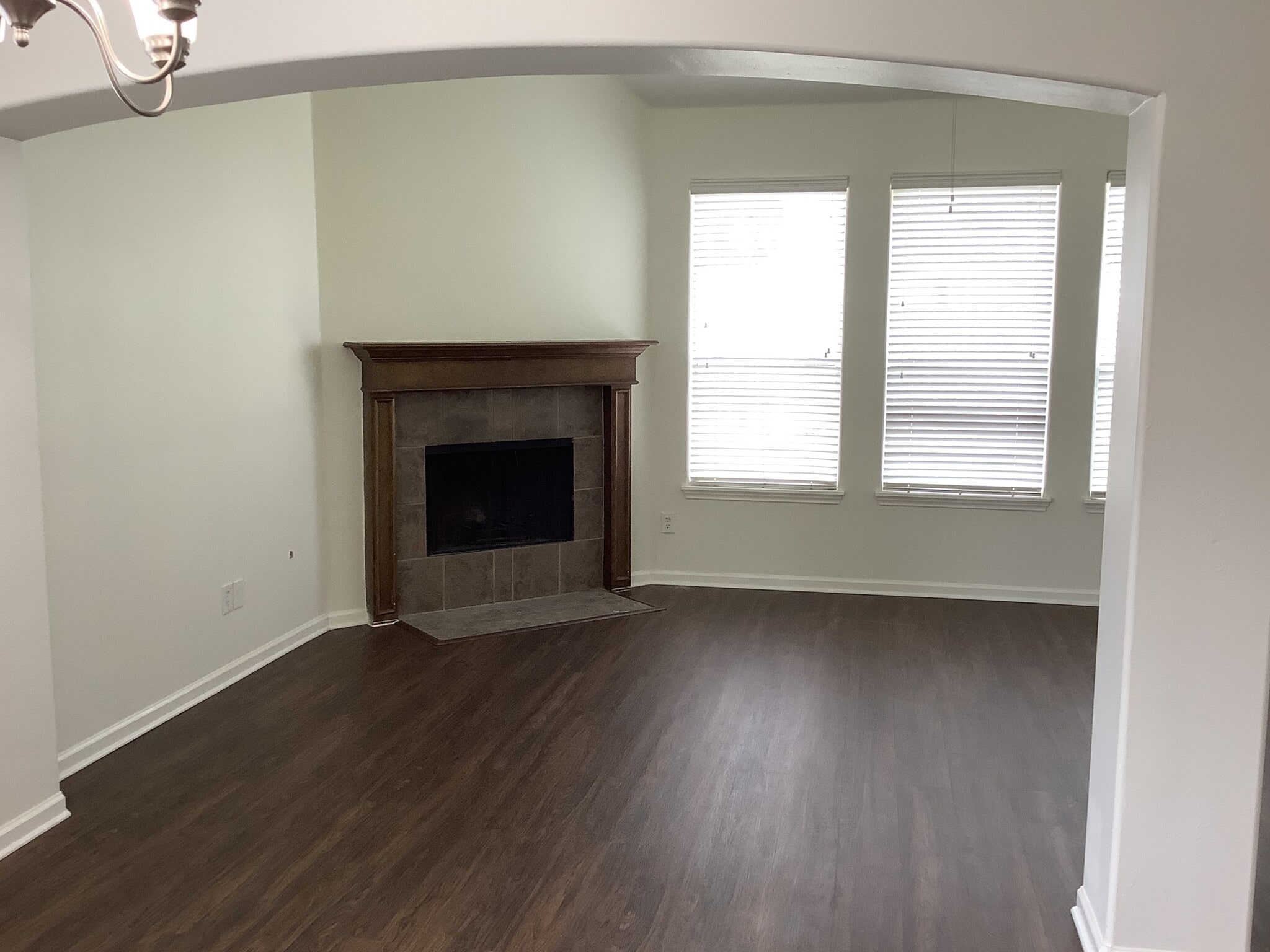 Building Photo - 3340 Zubin Ln