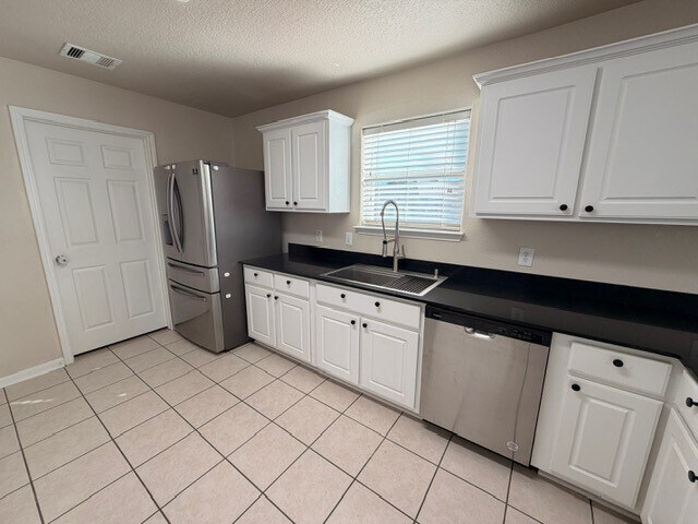 Building Photo - 2602 Shark Cir