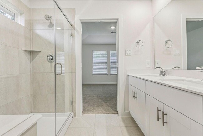 Building Photo - 1940 Velvet Oak Ln