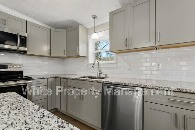 Building Photo - 326 Belton Ave