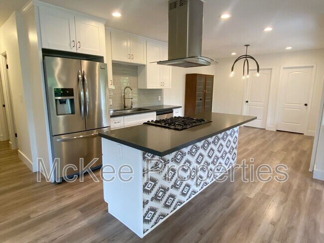 Building Photo - 4605 59th St