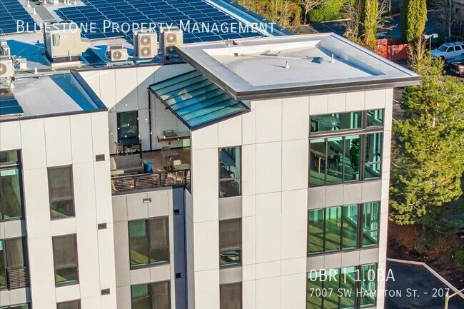 Building Photo - 7007 SW Hampton St