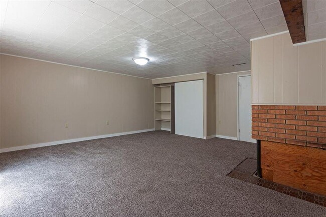 Building Photo - 640 Woodworth Ave