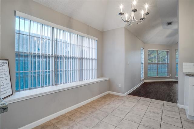 Building Photo - 10000 Queens Rd