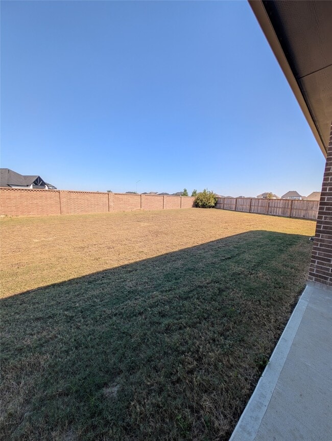 Building Photo - 13826 Arroyo Grande Dr