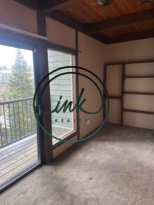 Building Photo - TR331#14-331 TRAMWAY DR #14