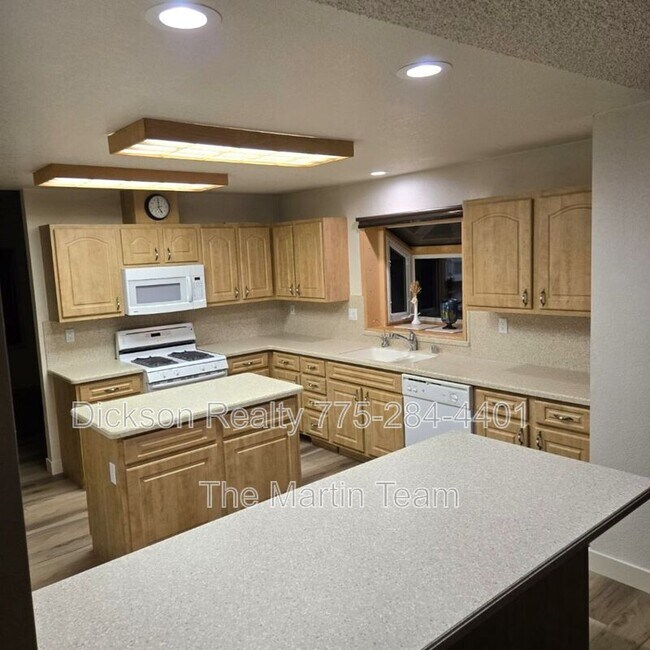 Building Photo - 1804 Quail Run Rd