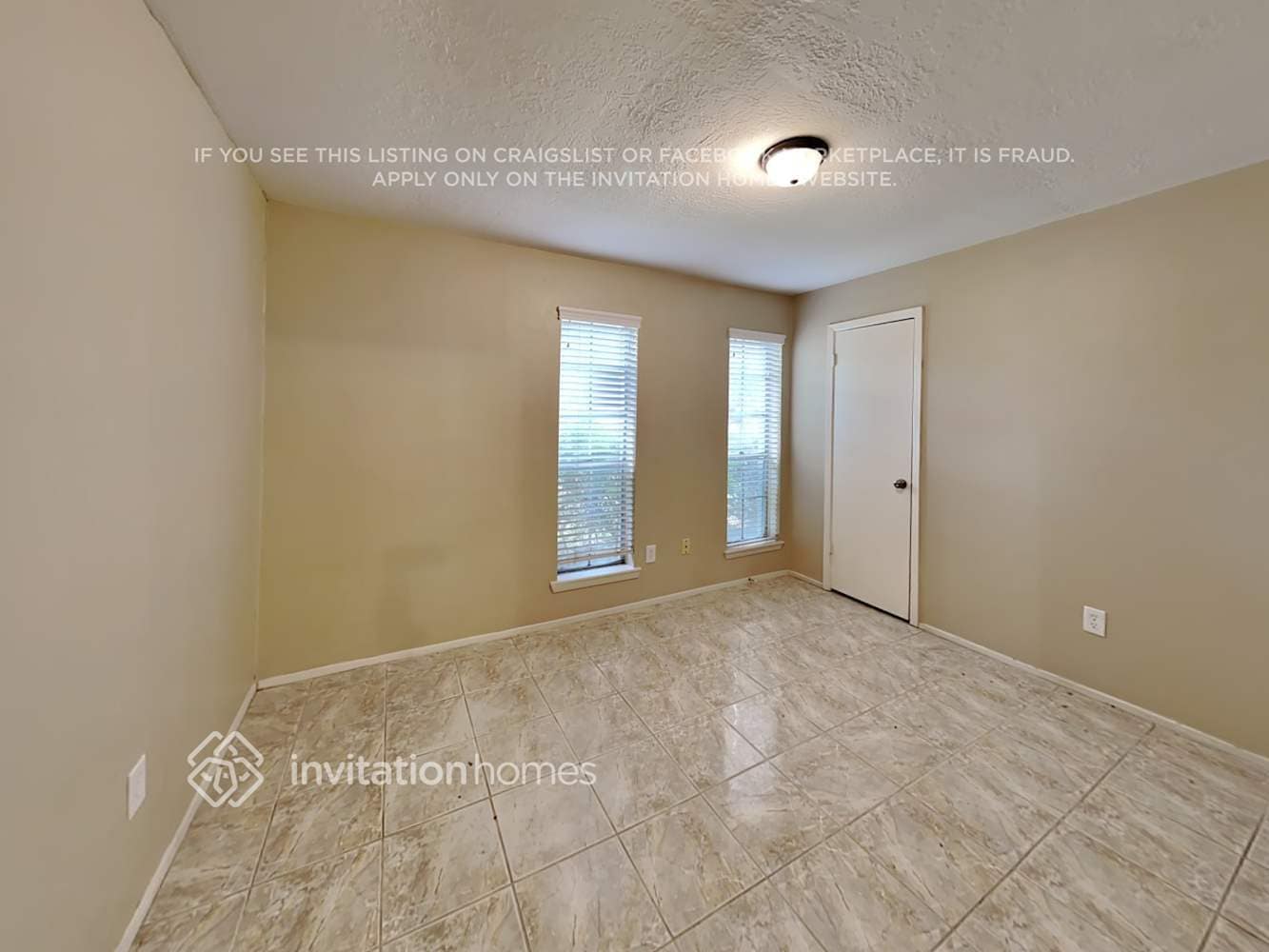 Building Photo - 22610 Meadowgate Dr