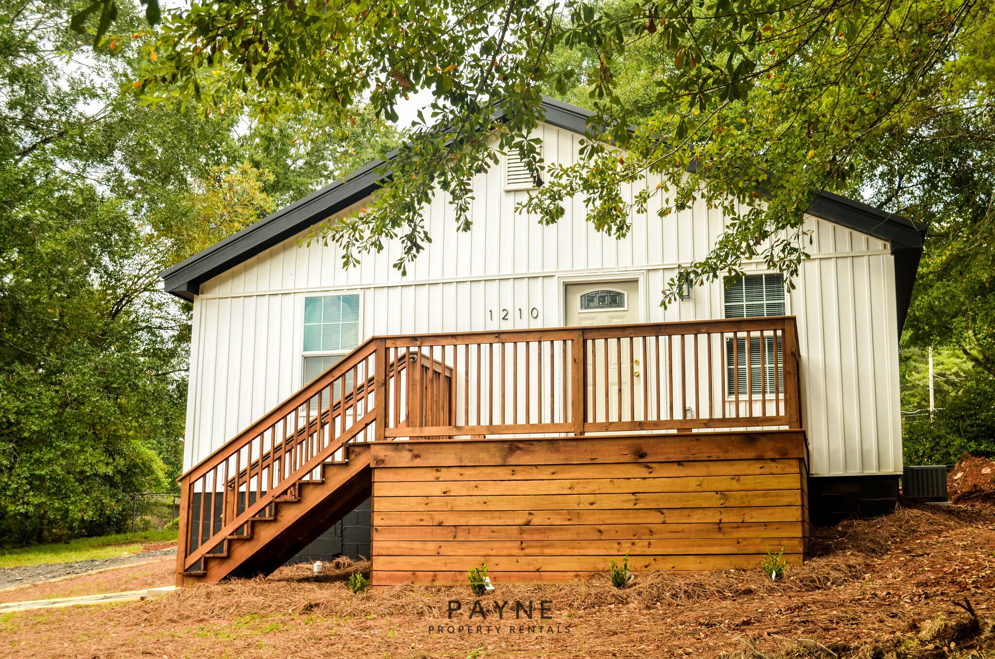 Building Photo - 1210 Zuber St