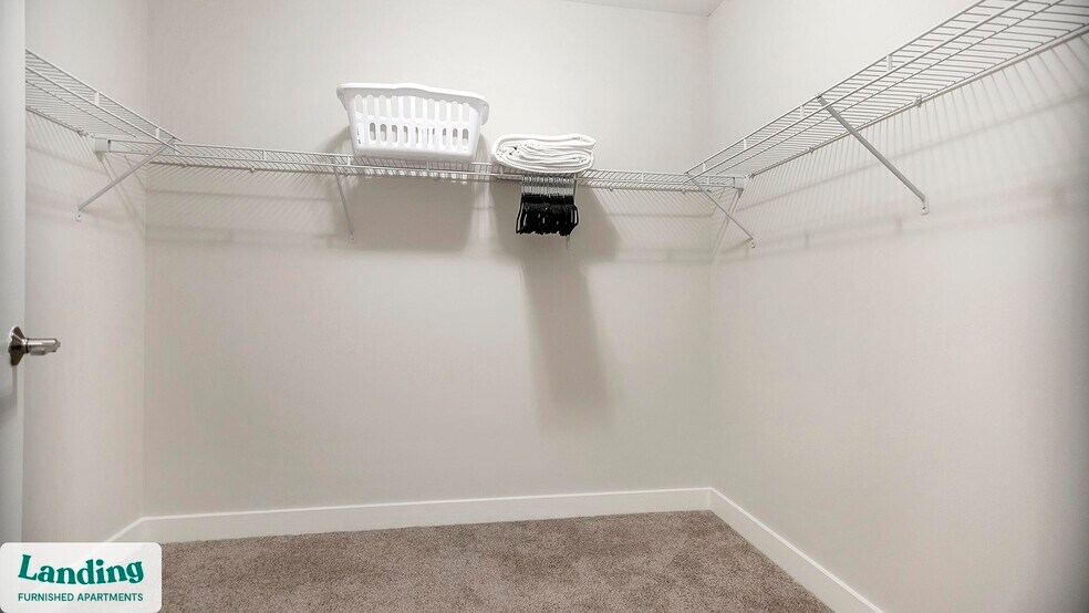 Building Photo - 2 Trl Run