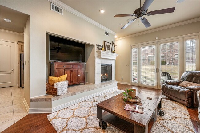 Building Photo - 2616 S Everest Ave