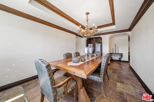 Building Photo - 24409 Voltara Ct