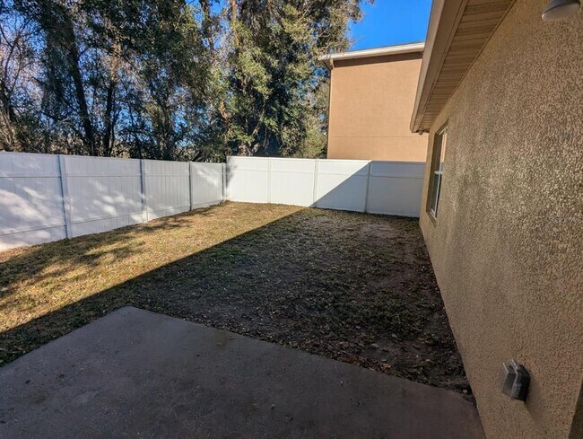 Building Photo - 1538 Algonkin Loop