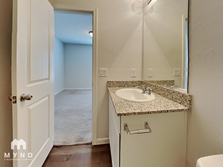 Building Photo - 254 S Picacho Heights Rd