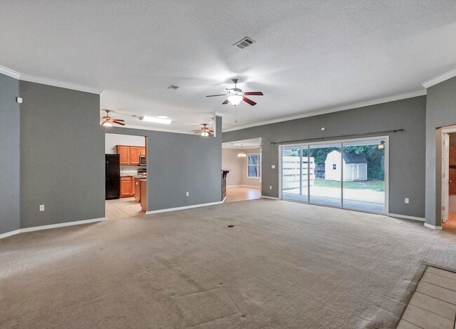 Building Photo - 5897 Saratoga Dr