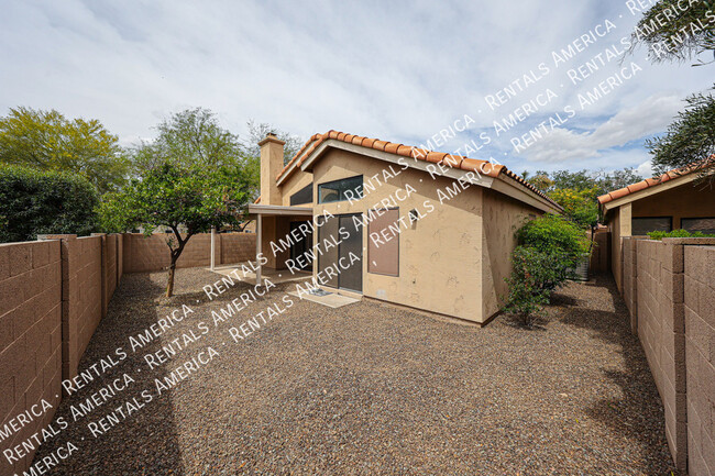 Building Photo - 9429 E Camino Del Santo