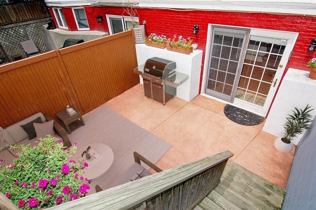 Building Photo - 39 Ellery St