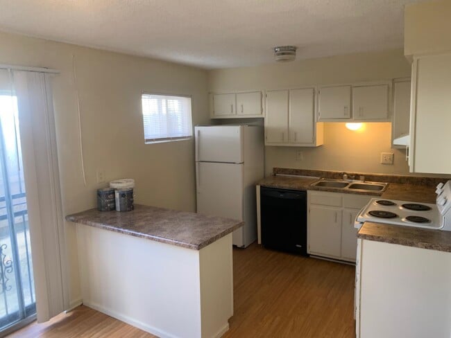 Building Photo - 3438 Spottswood Ave