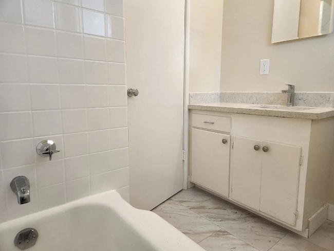 Building Photo - 4088 Laguna Way