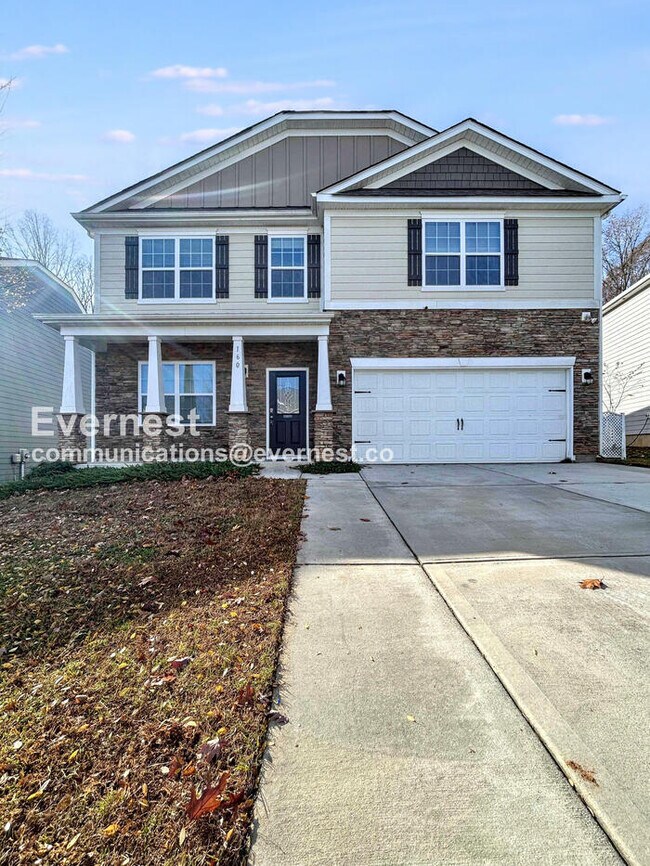 Primary Photo - 160 Cherry Birch St