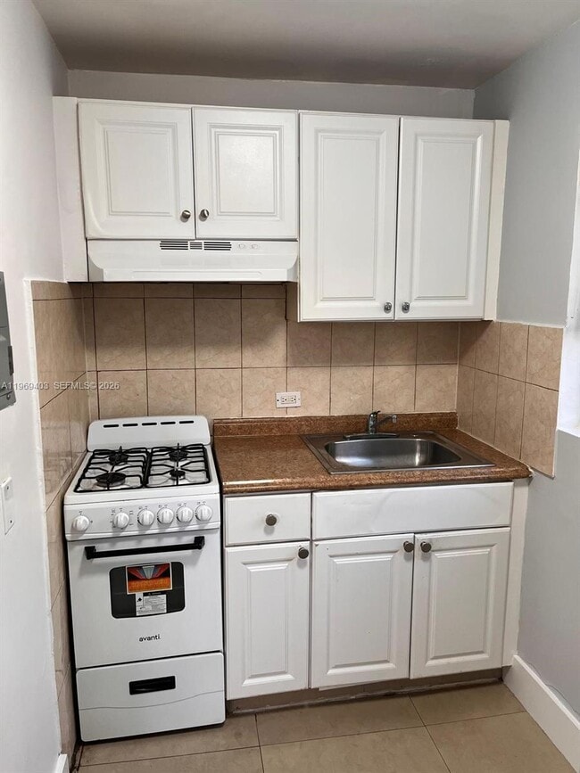 Building Photo - 1285 NW 60th St