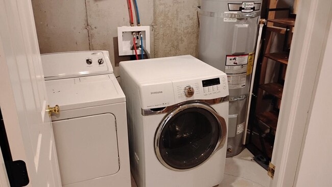 Building Photo - 1878 N Patchwork Ave