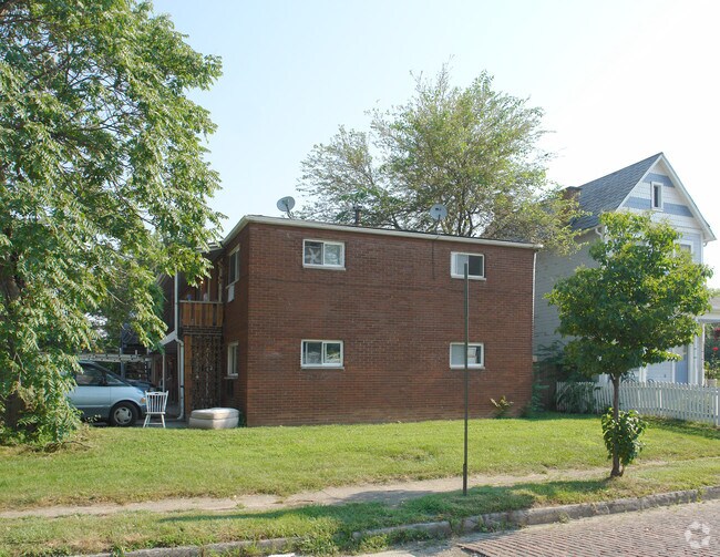 Building Photo - 244 E 3rd Ave