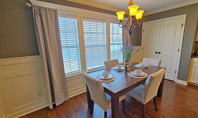 Building Photo - Charming 3-Bedroom Home with Lake Views and Modern Amenities in Hahira, GA