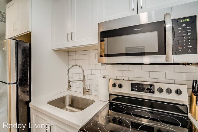 Building Photo - 2617 E Campbell Ave