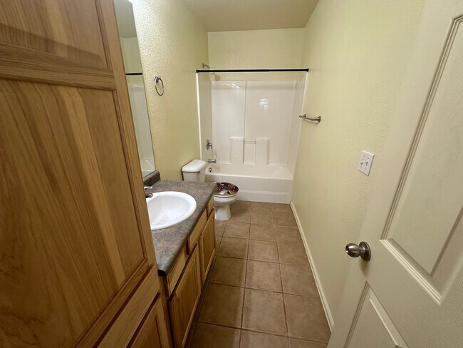 Building Photo - Beautiful 4-bedroom 3-bathroom Home on 5 Acres with Mountain Views!!!