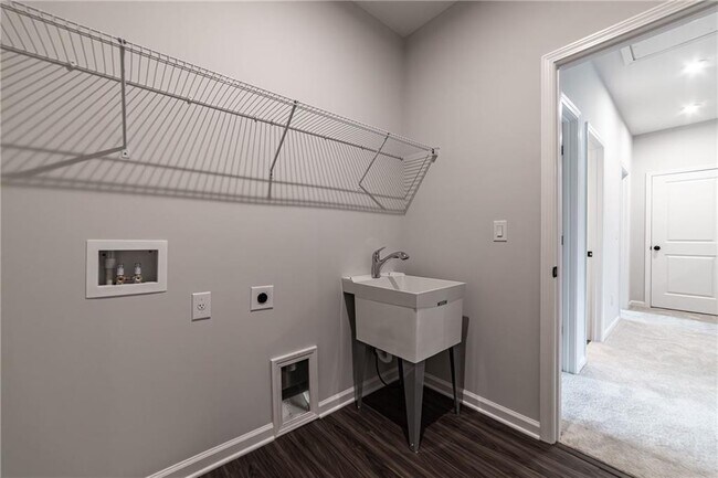 Building Photo - 107 Cedar Brk Dr