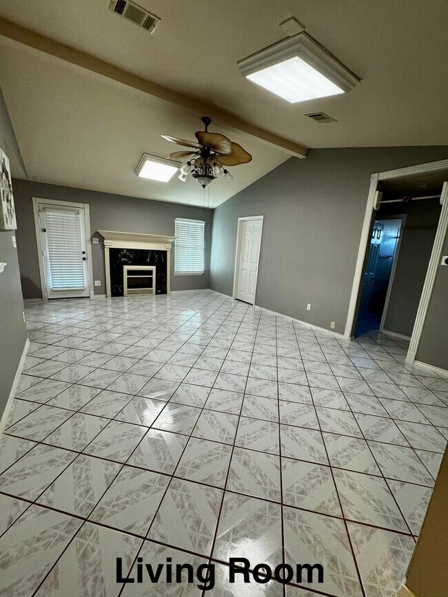 Building Photo - 8514 Red Willow Dr