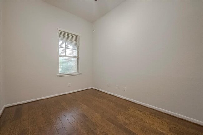 Building Photo - 3 Tidwillow Pl
