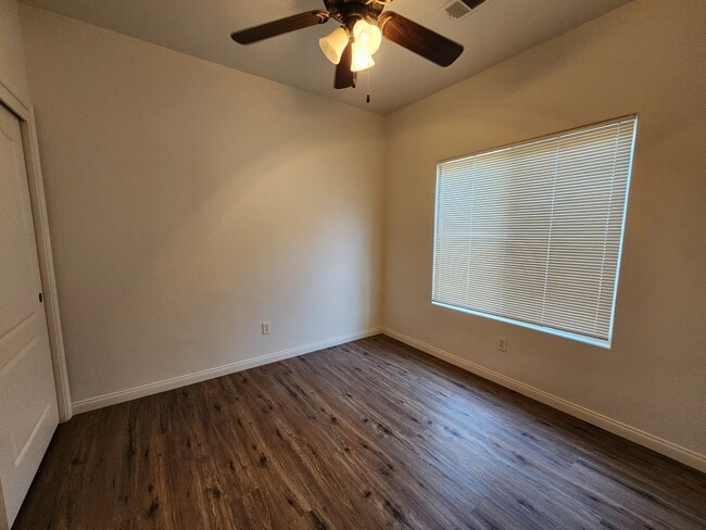 Building Photo - 307 Villa Elegante Dr