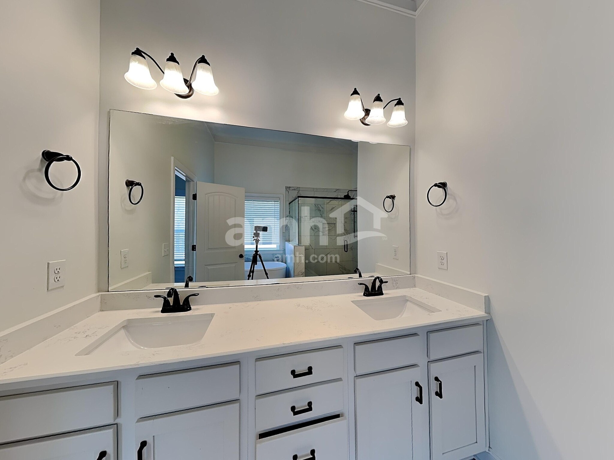 Building Photo - 776 Somersby Dr