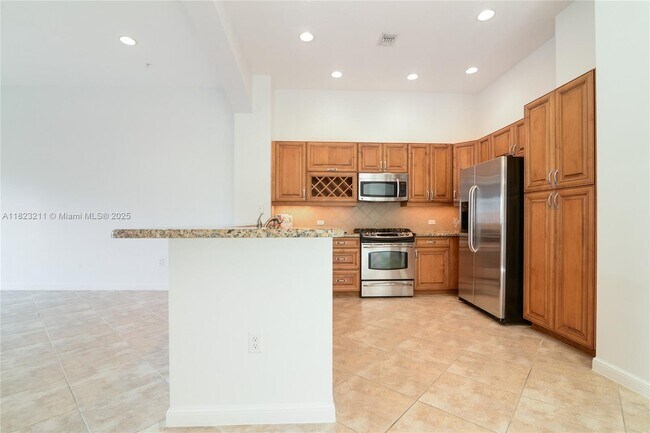 Building Photo - 3055 NW 126th Ave
