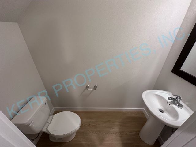 Building Photo - Charming 3-Bedroom Retreat with 2.5 Baths in Serene Happy Valley Locale!