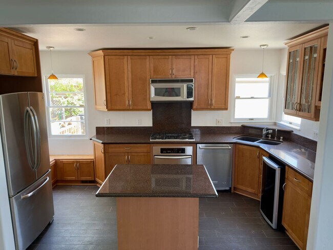 Building Photo - Renovated 3-Bedroom Home with Private Master Suite, Spacious Backyard & Bonus Room in Central San...
