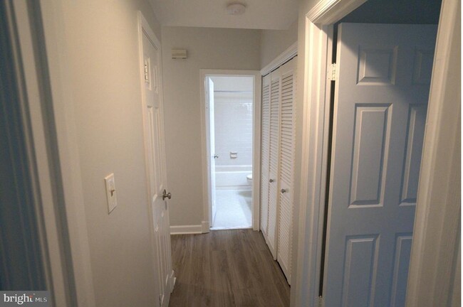Building Photo - 5909 Barbados Pl