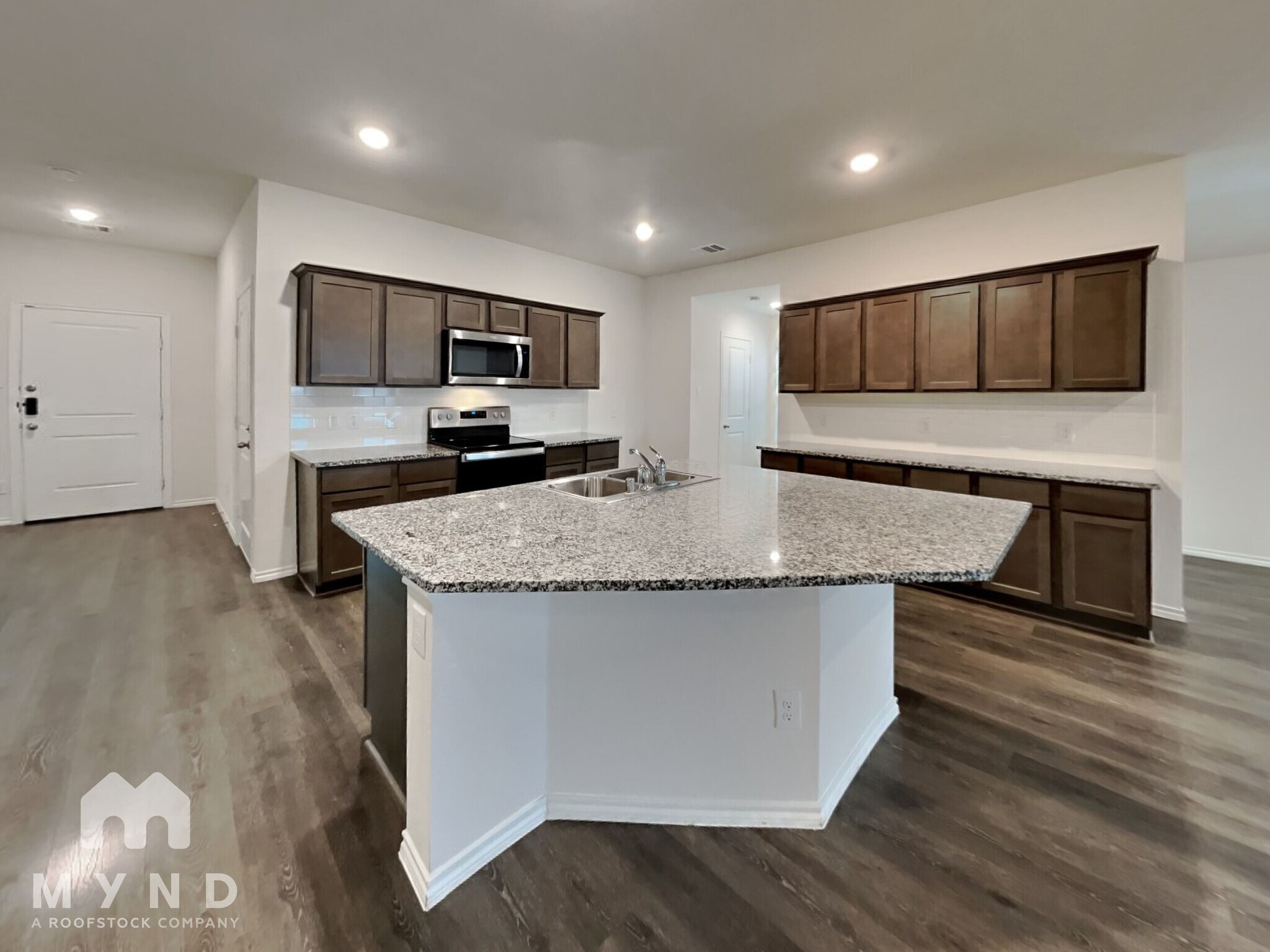 Building Photo - 4101 Black Canyon Dr