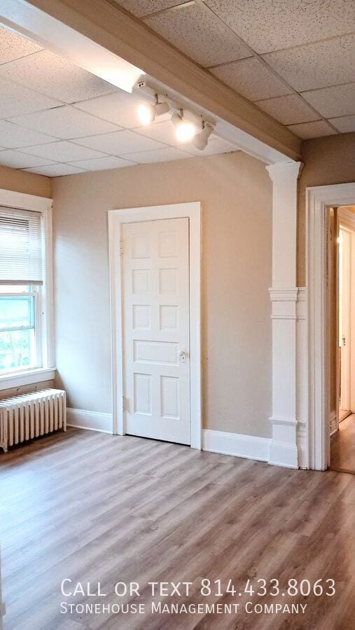 Building Photo - 422 West 10-3