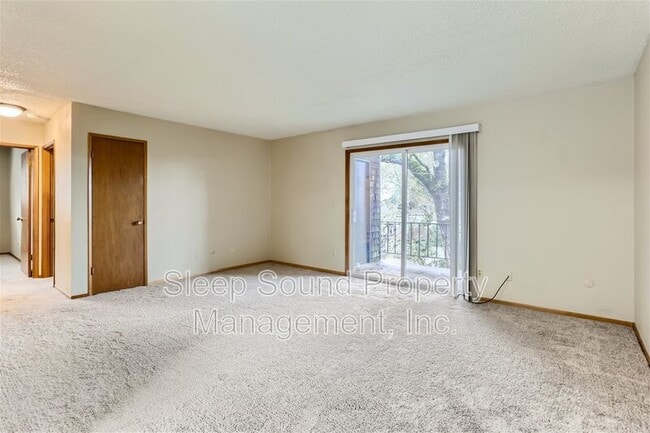 Building Photo - 4626 SW Condor Ave