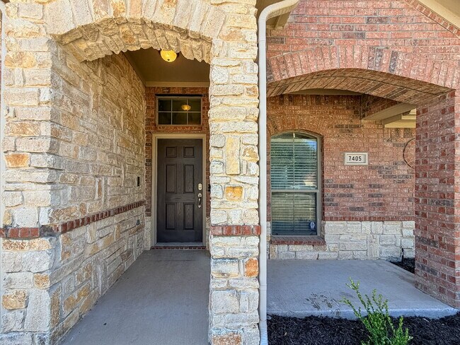 Building Photo - 3 bed, 2 Bath Home in North Fort Worth