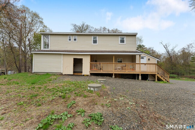 Building Photo - 859 Ekonk Hill Rd