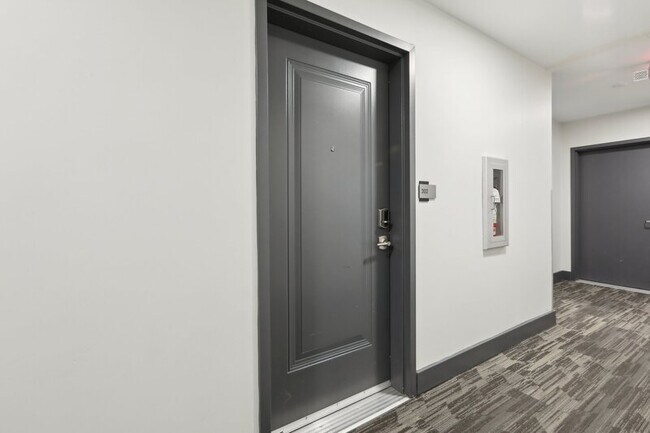 Building Photo - APEX Orange Crossing