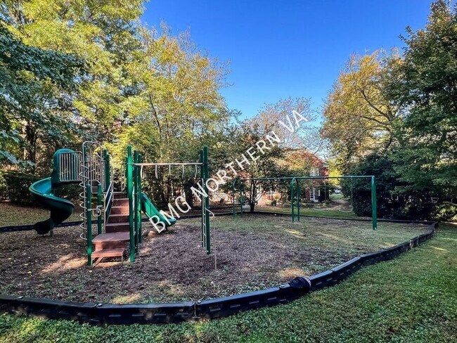 Building Photo - 1647 Fitzgerald Ln