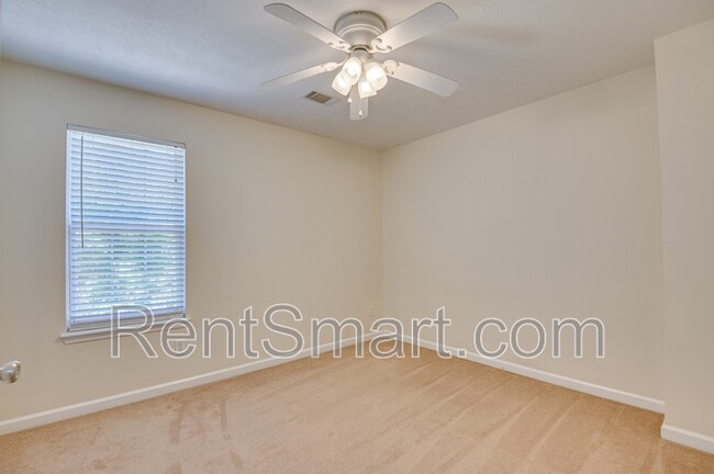Building Photo - 324 Hornhead Dr