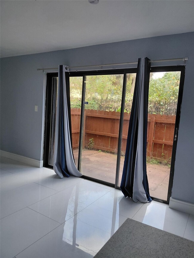 Building Photo - 8350 N Missionwood Cir