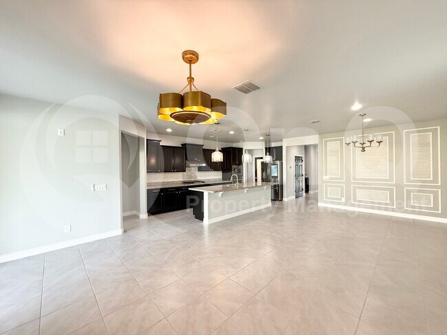 Building Photo - 35231 N Braeden Dr